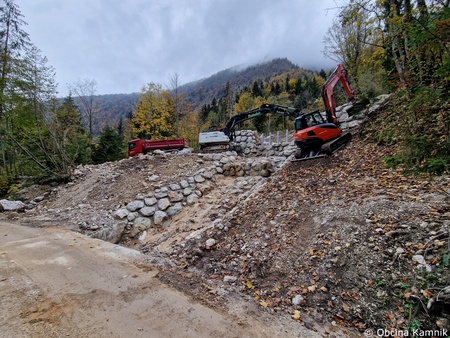 Sanacijska obnova vodotokov in hudournikov po poplavah  (20)